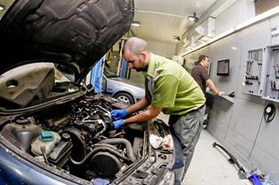 Los coches de gama alta concentran el 18% de las reparaciones por siniestro