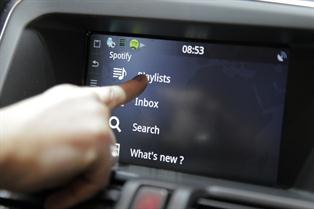 Volvo car incorpora a sus coches el servicio de spotify