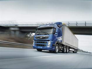 Volvo Trucks entrega un camión de impulsado con gas natural licuado