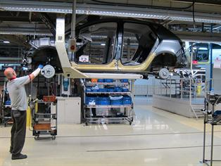 UGT ve "vital" que Volkswagen adjudique un nuevo modelo a Seat