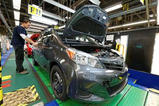 Toyota duplica su beneficio trimestral
