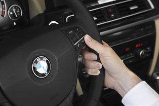 BMW llama a revisión 134.100 unidades de la Serie 5 en EEUU