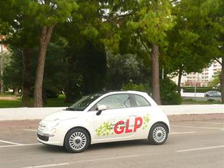 Fiat y Repsol amplían a Portugal su acuerdo para impulsar el autogas