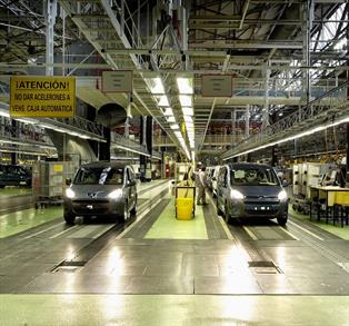 PSA Peugeot Citroën de Vigo cerrará 2013 con una producción de 406.000 vehículos