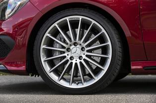 Mercedes-Benz equipará el CLA 45 AMG con neumáticos Dunlop Sport Maxx RT