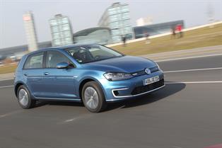 El Volkswagen Golf eléctrico llegará a España en verano