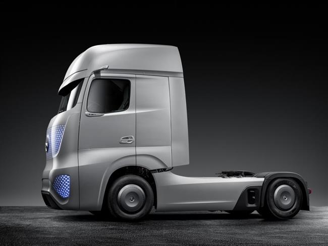 Mercedes-Benz vatician camiones circulando sin conductor en 2025