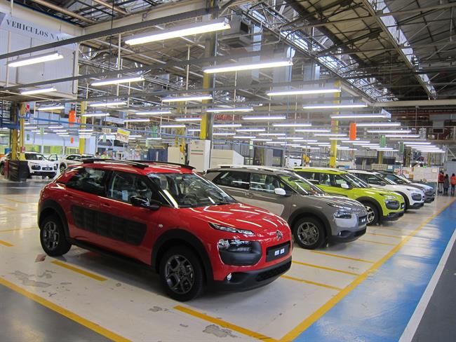 PSA Peugeot Citroën mejora un 1,6% sus ingresos en el tercer trimestre