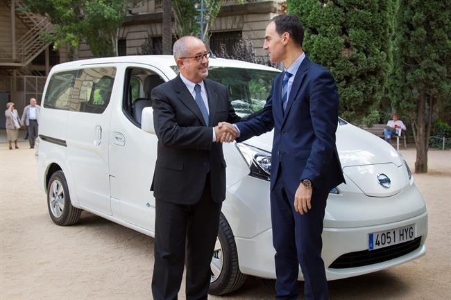 Nissan entrega a la Generalitat una furgoneta eléctrica e-NV200