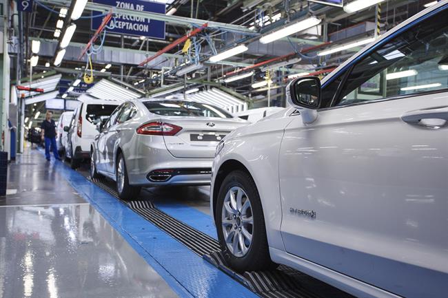Ford inicia en Valencia la producción del Mondeo Hybrid