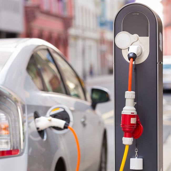 Las ventas de coches eléctricos suben un 33% en 2014
