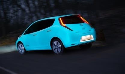 Nissan presenta el primer coche que brilla en la oscuridad