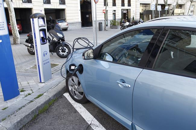 El Gobierno lanza un plan de impulso a vehículos con energía alternativa