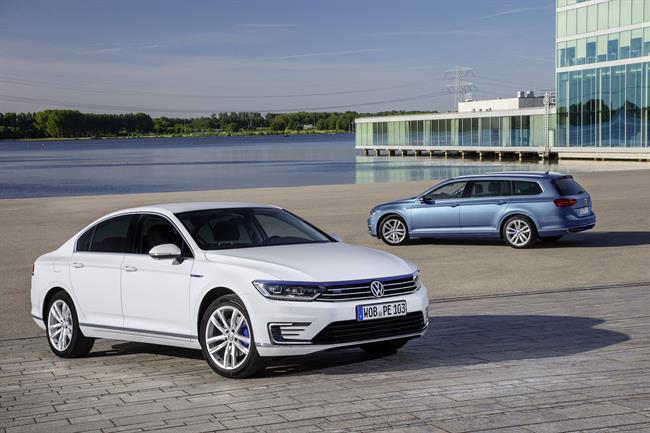 Volkswagen iniciará la venta de los nuevos Passat GTE y Passat GTE Variant en 2016