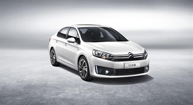 Citroën presenta la versión berlina del C4 para el mercado chino