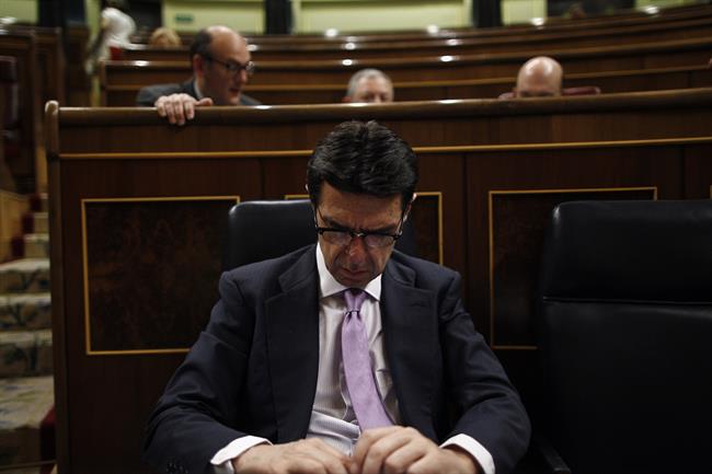 El PSOE estudia preguntar a Soria por el fraude de Volkswagen en la sesión de control del Congreso