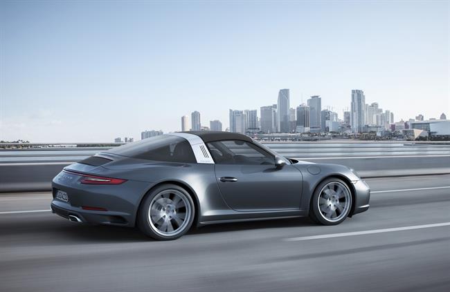 Porsche incorpora a los 911, Carrera 4 y 911 Targa 4 motores turbo