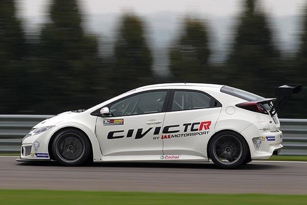 JAS Motorsport incorpora avances técnicos al Honda Civic TCR