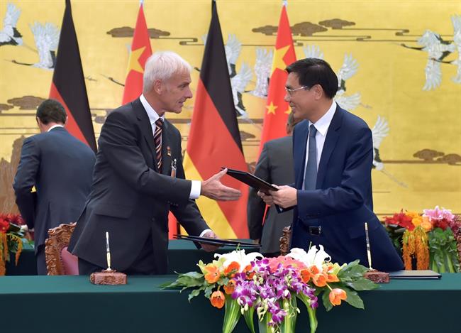 Volkswagen firma un acuerdo de colaboración con el banco chino ICBC