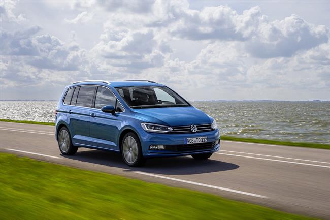 Volkswagen lanza en España la nueva generación del monovolumen Touran