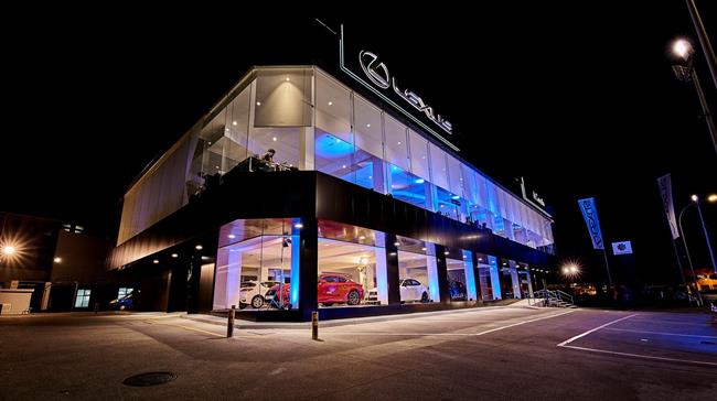 Lexus inaugura en La Coruña su concesionario más grande de toda España