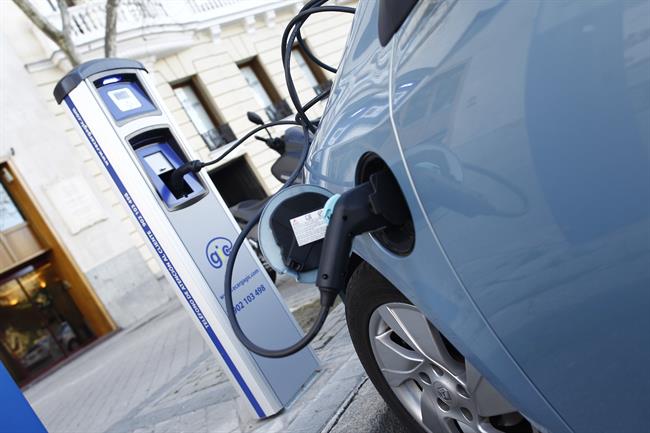 Las ventas de vehículos eléctricos se duplican en 2015 en Europa