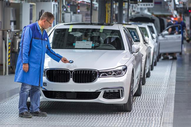 BMW amplía a tres años la garantía de todos sus vehículos