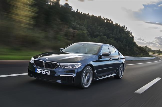 BMW lanza el Serie 5 más potente, el M550i