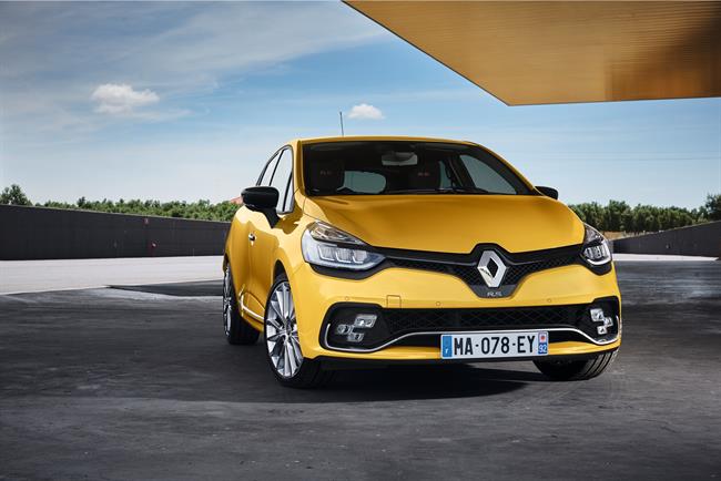 El mercado automovilístico francés supera los dos millones de unidades en 2016