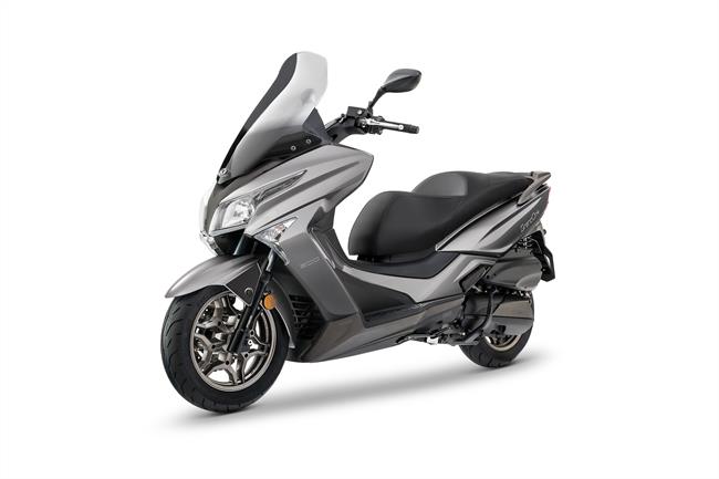 Kymco mantiene en 2017 el seguro incluido de serie en sus motos