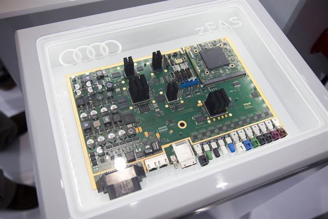 Audi presenta el Q7 deep learning concept de conducción pilotada