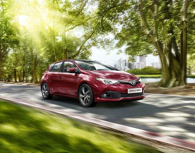 Toyota y Lexus cuentan con nueve de los diez modelos híbridos más vendidos en España en 2016