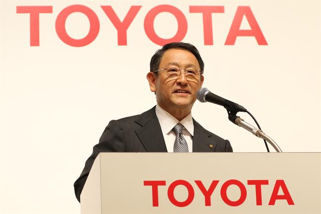 El presidente de Toyota se reúne con el vicepresidente electo de EEUU tras las amenazas de Trump