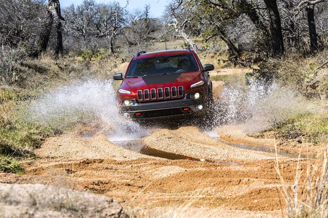 Fiat Chrysler, "decepcionada" con la acusación de la EPA, asegura que no utilizó software "malicioso"