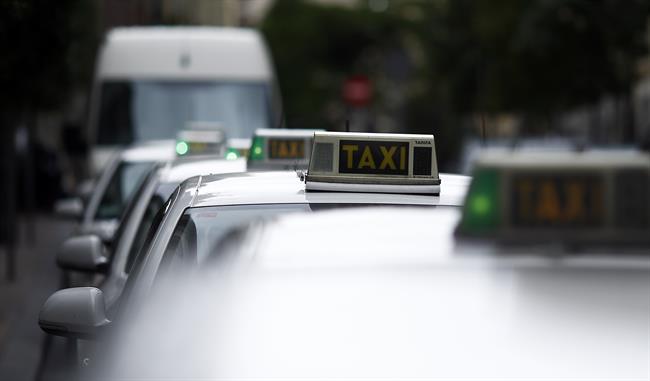Fedetaxi exige ayudas fiscales a los taxistas que cesen actividad