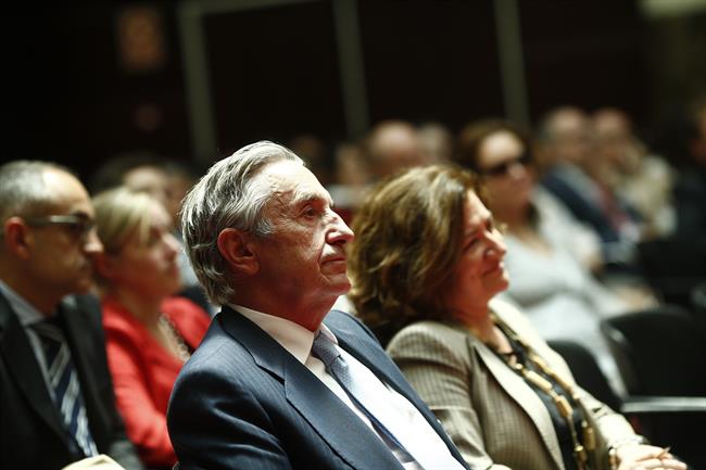 La CNMC expedienta a 5 empresas por posible cártel en baterías usadas