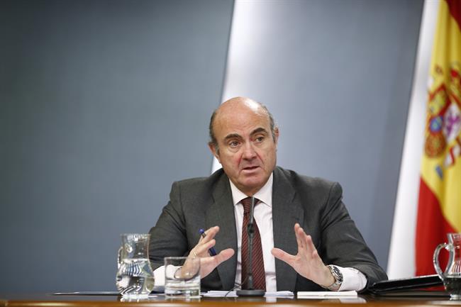 Guindos: por ahora no se puede seguir con el procedimiento en el caso Volkswagen