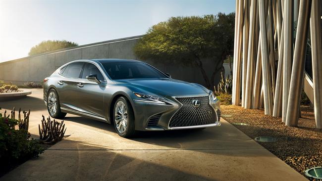 Lexus logra un récord mundial de ventas en 2016 4% más