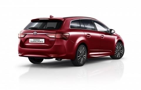 Toyota lanza la gama Avensis 2017