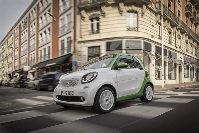 Daimler comercializará a partir de verano el 'smart' de cuatro plazas