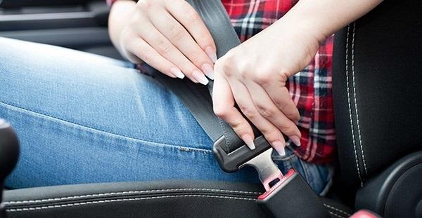 Cinturón de seguridad y el airbag, elementos de seguridad pasiva que minimizan los daños