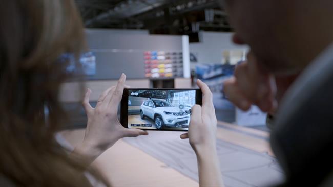 Jeep lanza con Accenture una aplicación que recrea el Compass de manera virtual