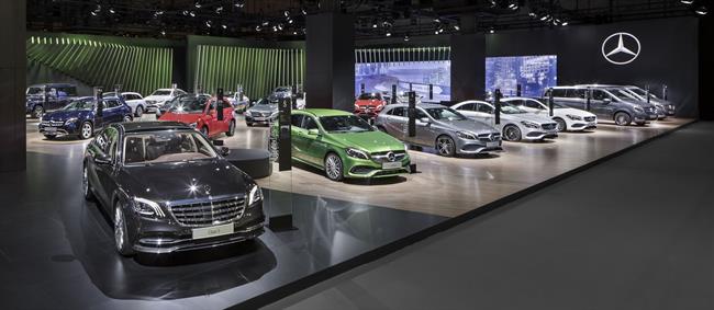 Mercedes-Benz vendió 1.247 vehículos en el Automobile Barcelona