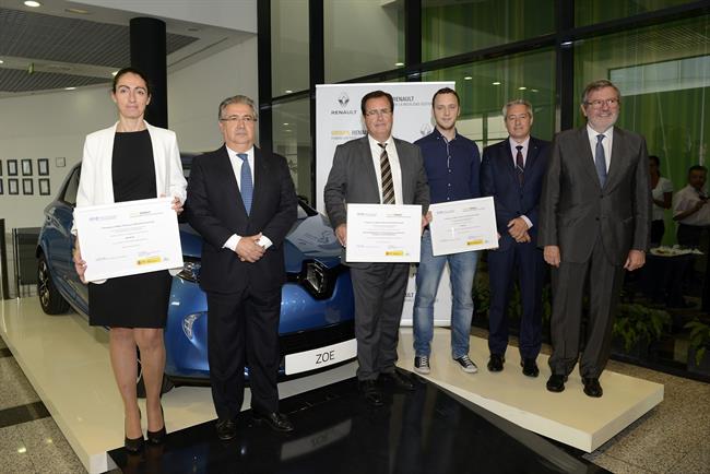 El ministro Zoido entrega los V Premios a la Mejor Práctica en Movilidad Sostenible de Renault