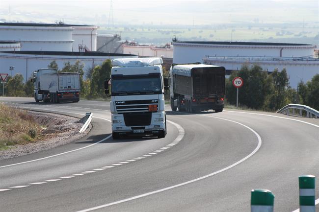 Las constructoras proponen invertir 730 millones en carreteras para reducir los accidentes de tráfico