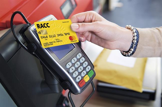 El Racc y Mastercard aumentarán prestaciones de la tarjeta RACCMaster
