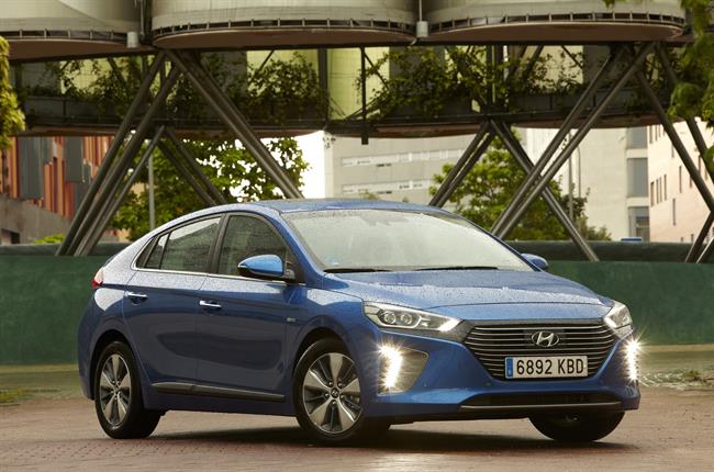 Hyundai inicia la venta en España de la versión híbrida enchufable del Ioniq