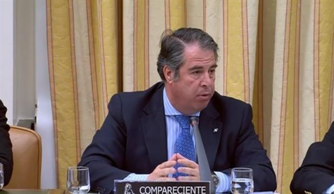 Tráfico convocará 100 plazas para que militares mayores de 45 años ejerzan de examinadores
