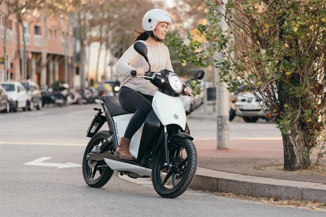 Los fondos del Movea para motos eléctricas, turismos, autobuses y furgonetas de GN se agotan en horas