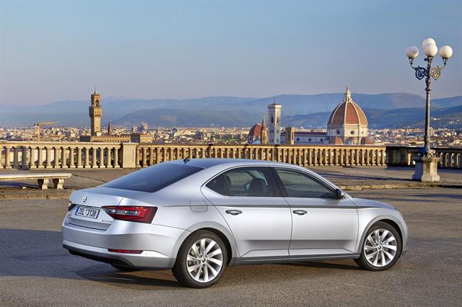 Skoda vende 87.000 vehículos en julio, un 4% más